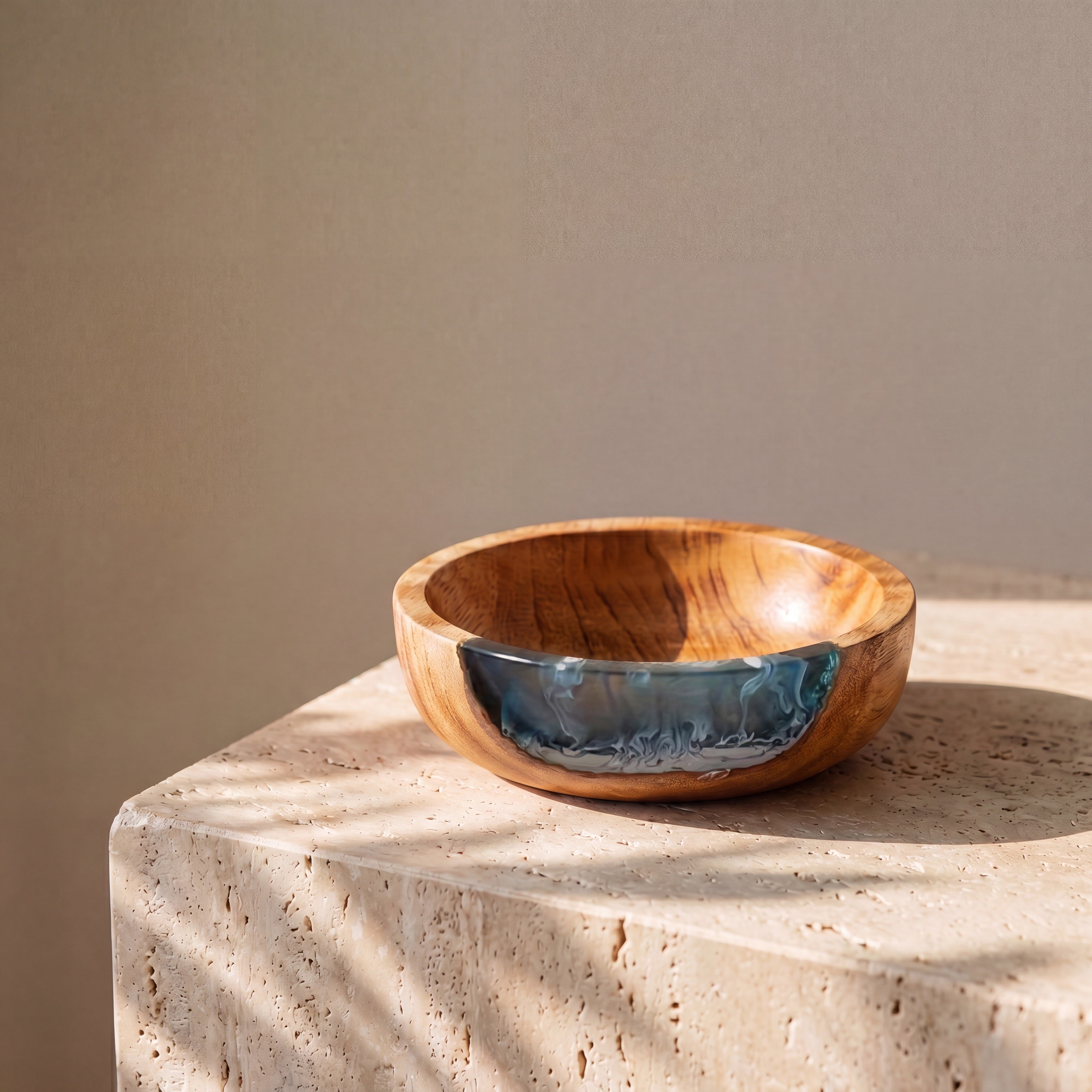 The Entertainer's Bundle in Slate - Resin bowl hero