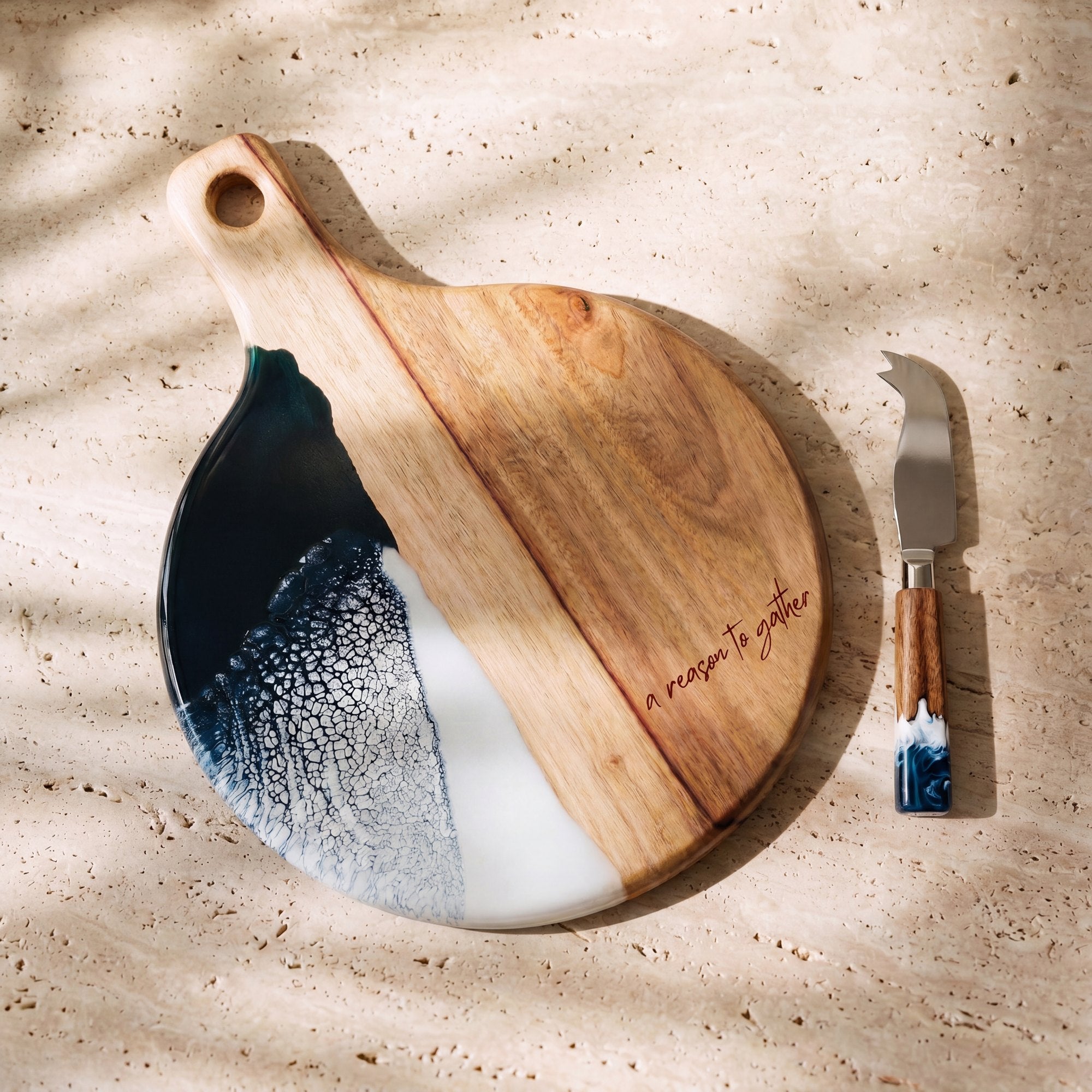 Gourmet Duo Gift Box in Prussian Blue - Flat lay of the round board and cheese knife