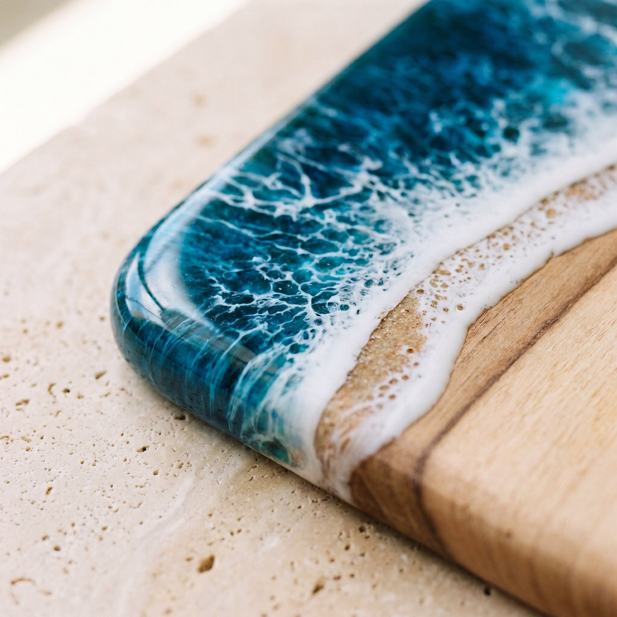 Nibbles Gift Box in Seascape - Board resin pattern close-up