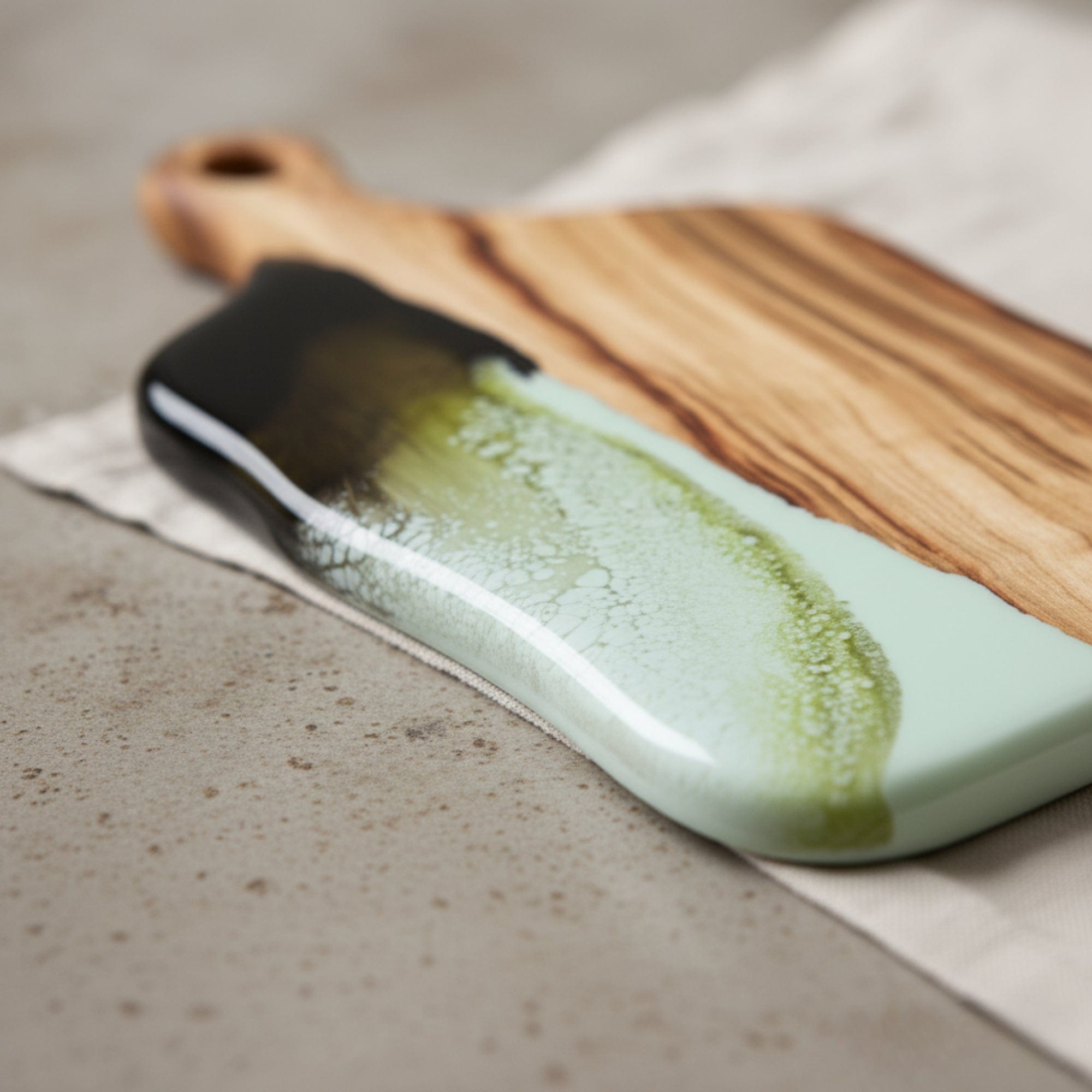 Medium Resin Paddle