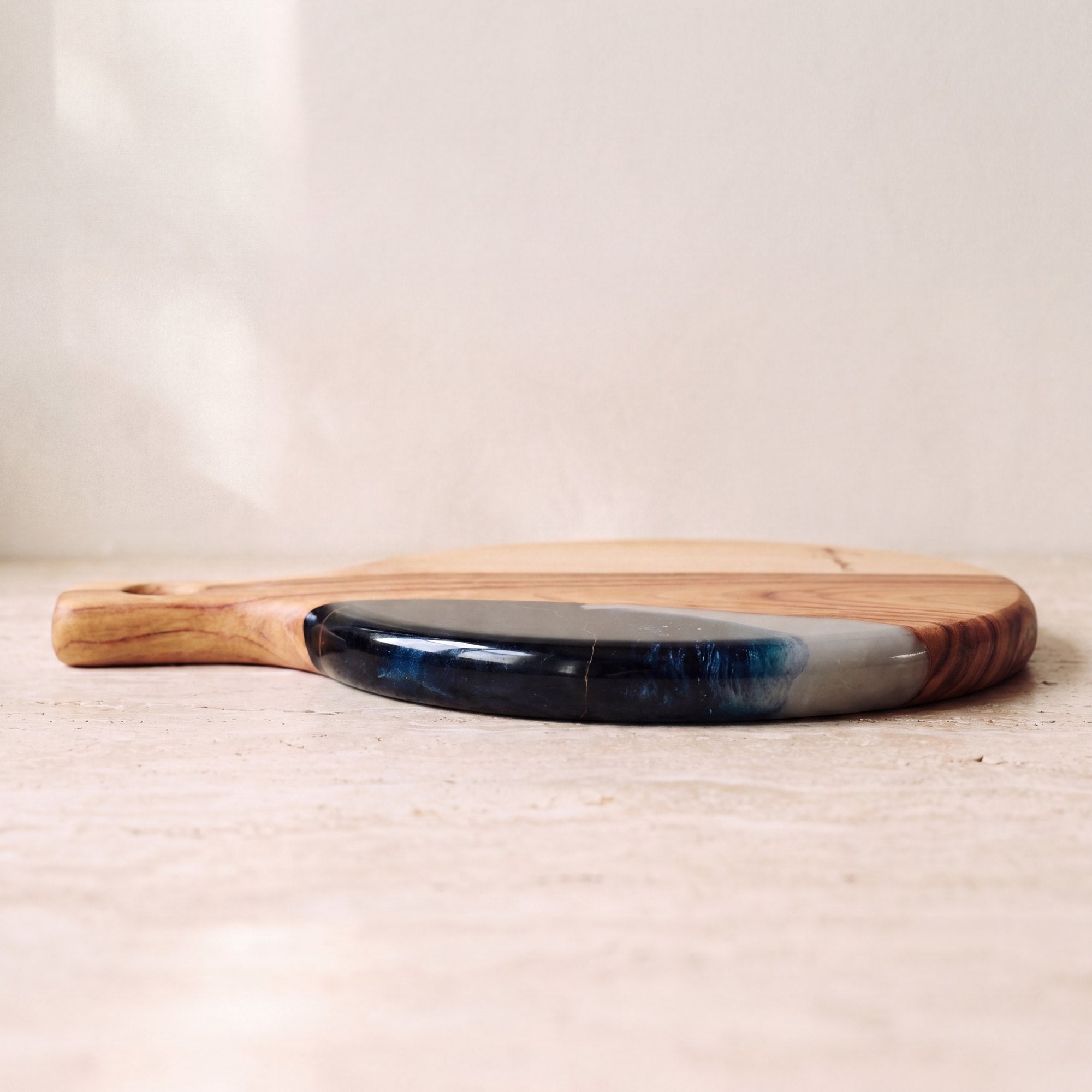 Gourmet Duo Gift Box in Slate - Round board side profile 