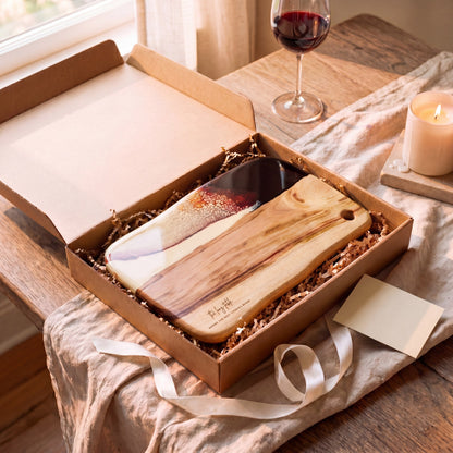 Large Resin Board in Burnt Ivory - Gift box presentation #colour_burnt-ivory