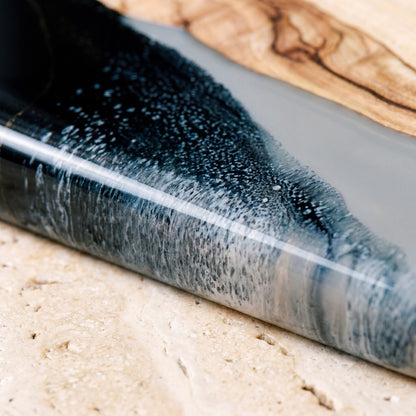 Small Resin Board in Slate - Close-up of the resin and Camphor Laurel grain #colour_slate