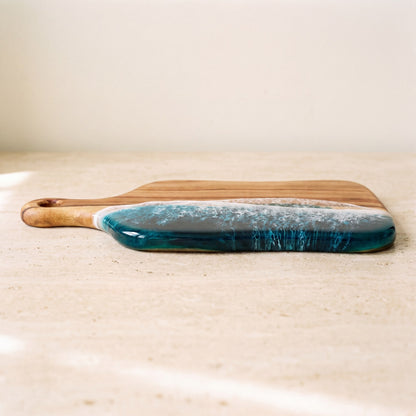 Medium Resin Paddle Board in Seascape - Side profile showing the resin edge #colour_seascape