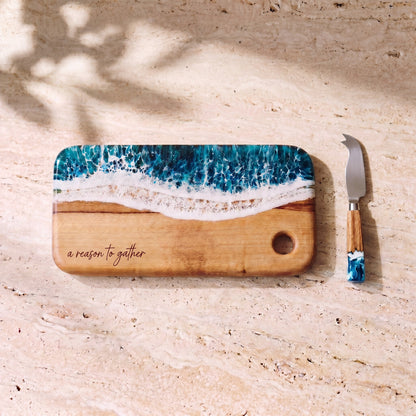 Nibbles Gift Box in Seascape - Flat lay of the board and cheese knife 